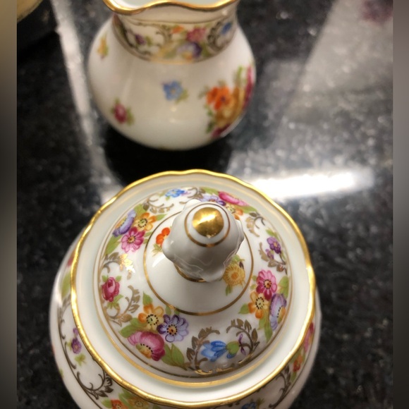 1930’s Bavaria Schumann Dresden Flower creamer and sugar bowl with lid. - Picture 2 of 12